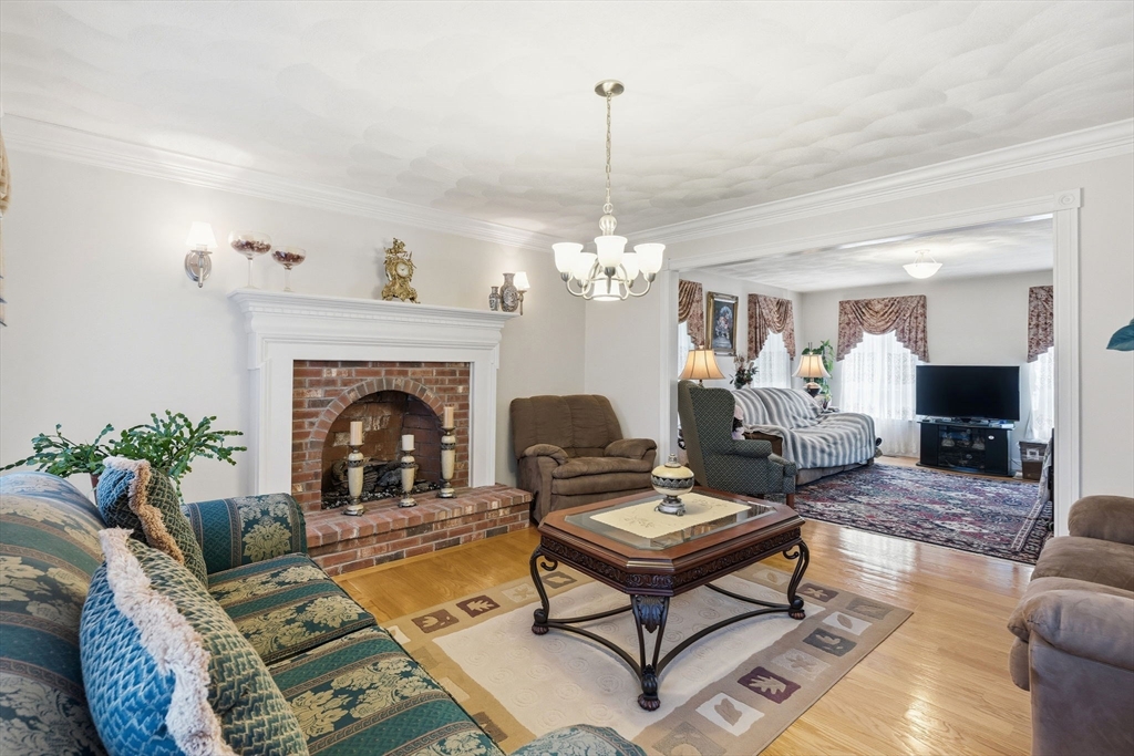 144 Burnside AVE, Seekonk, MA Photo #15