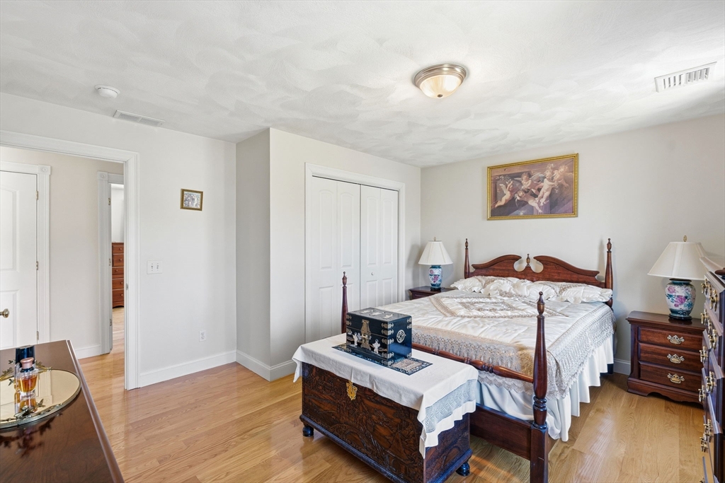 144 Burnside AVE, Seekonk, MA Photo #27