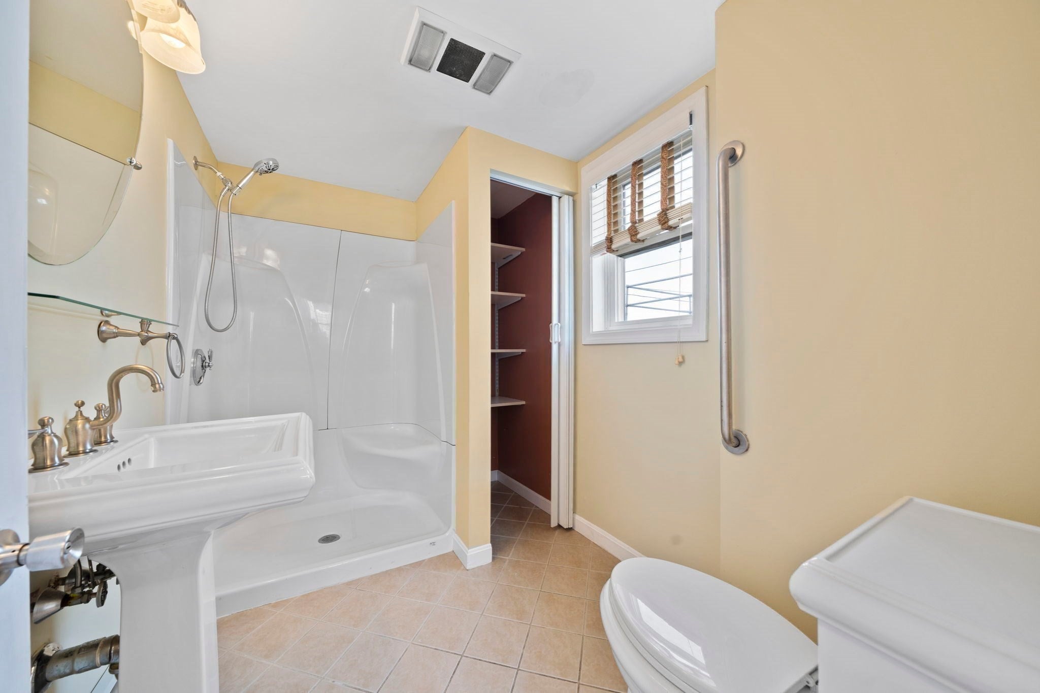 2 Caldwell St, Weymouth, MA, 2 Caldwell St, Weymouth, MA Photo #14