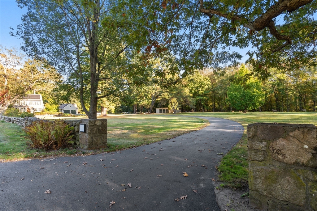 215 Washington Street, Sherborn, MA Photo #2