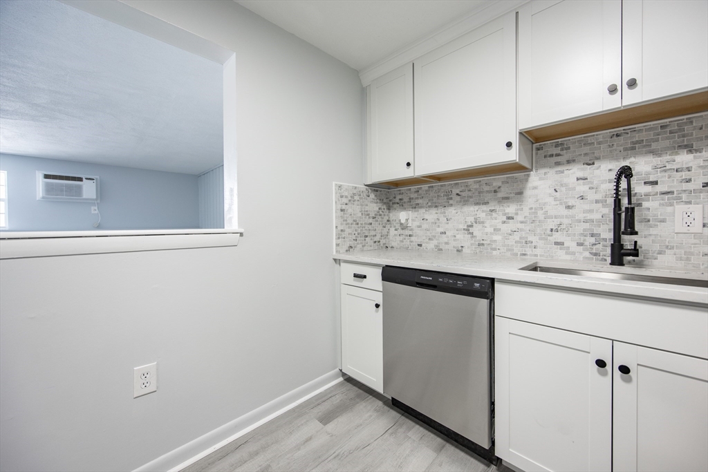 26 Williamsburg Ct 4