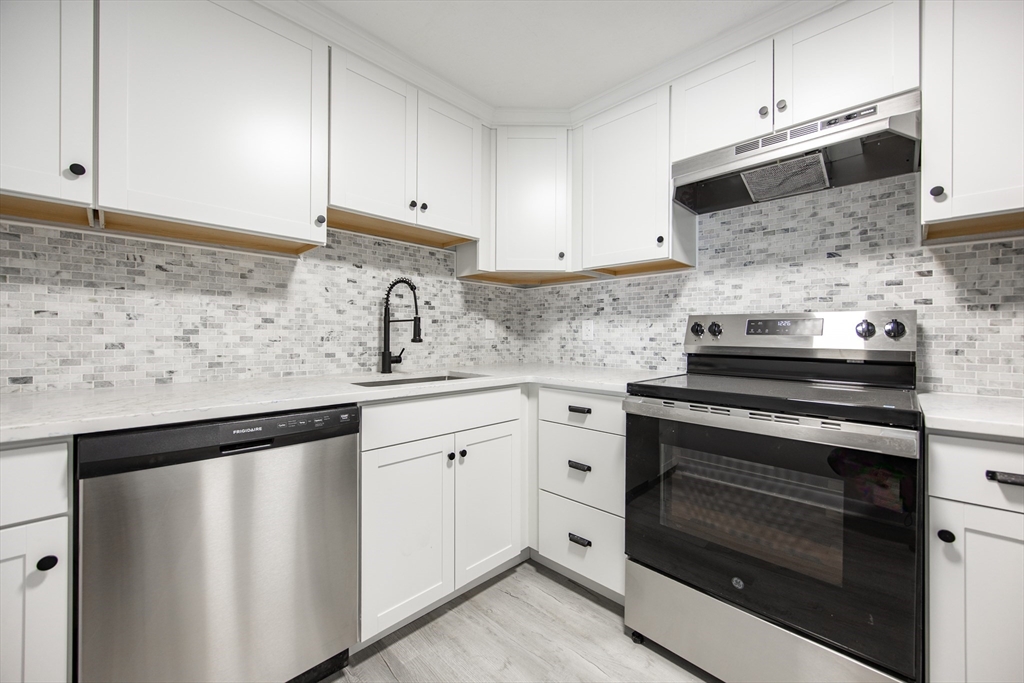 26 Williamsburg Ct 4