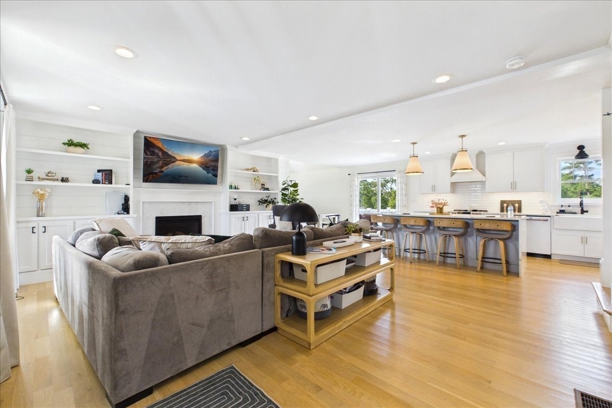 6 Karas Way, Plymouth, MA Photo #8