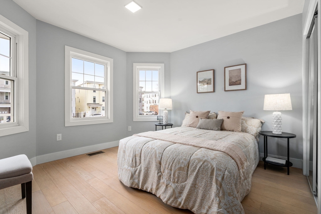 679 Columbia Road #1, Boston, MA Photo #6