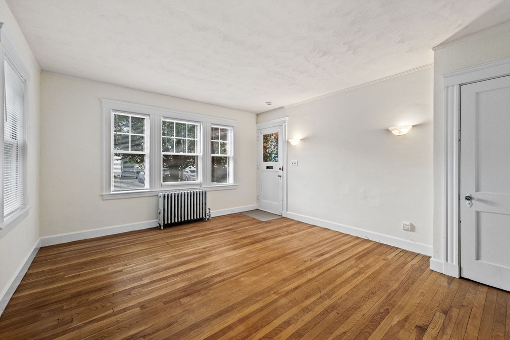 7 Oliver Rd