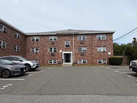 Photo of 345 Hildreth St #14, Lowell, MA 01850 (MLS # 73464688)