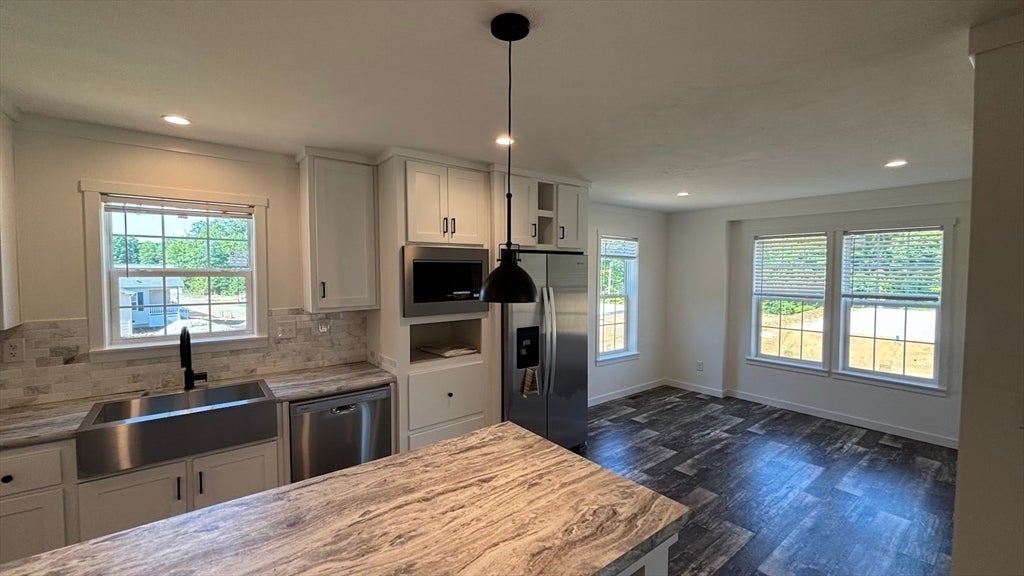 24 Pinrock Drive