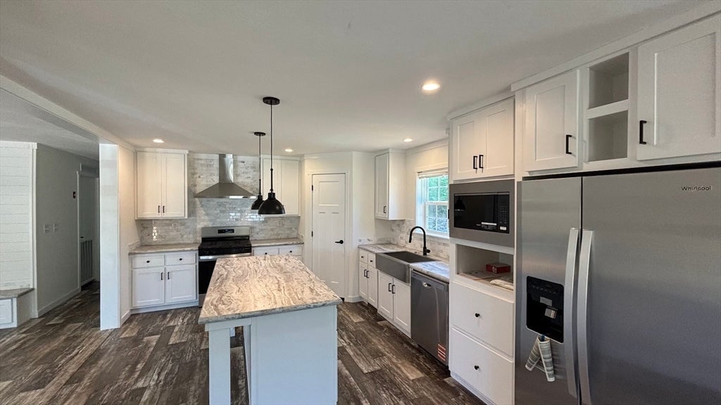 24 Pinrock Drive