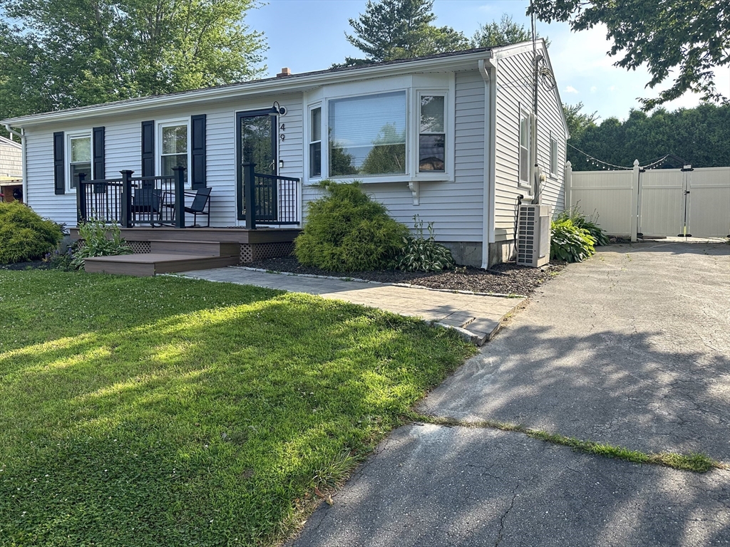 49 W Hill Rd