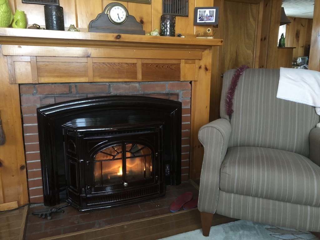 2 Shore Ave, Lakeville, MA Photo #26
