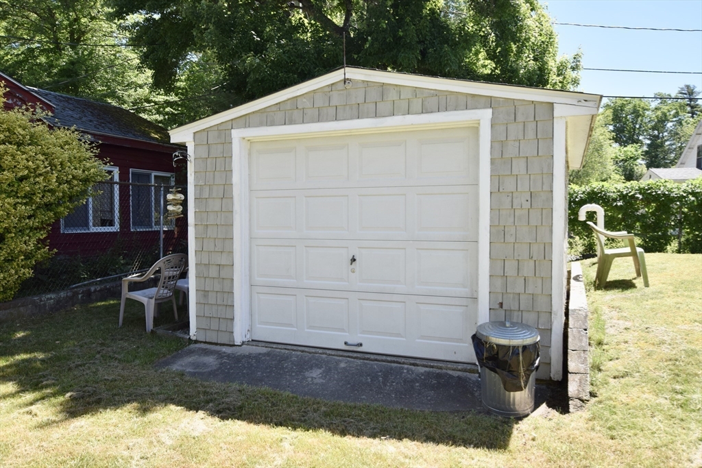 2 Shore Ave, Lakeville, MA Photo #7