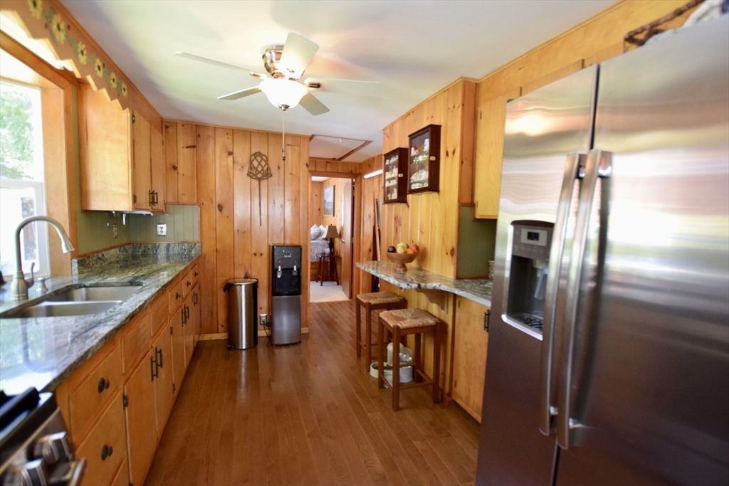 2 Shore Ave, Lakeville, MA Photo #15