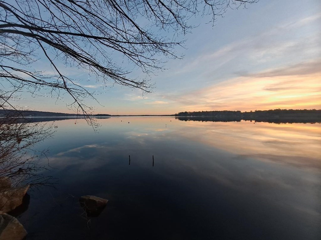 2 Shore Ave, Lakeville, MA Photo #25