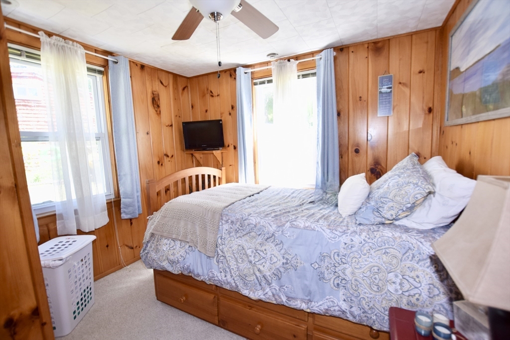2 Shore Ave, Lakeville, MA Photo #19