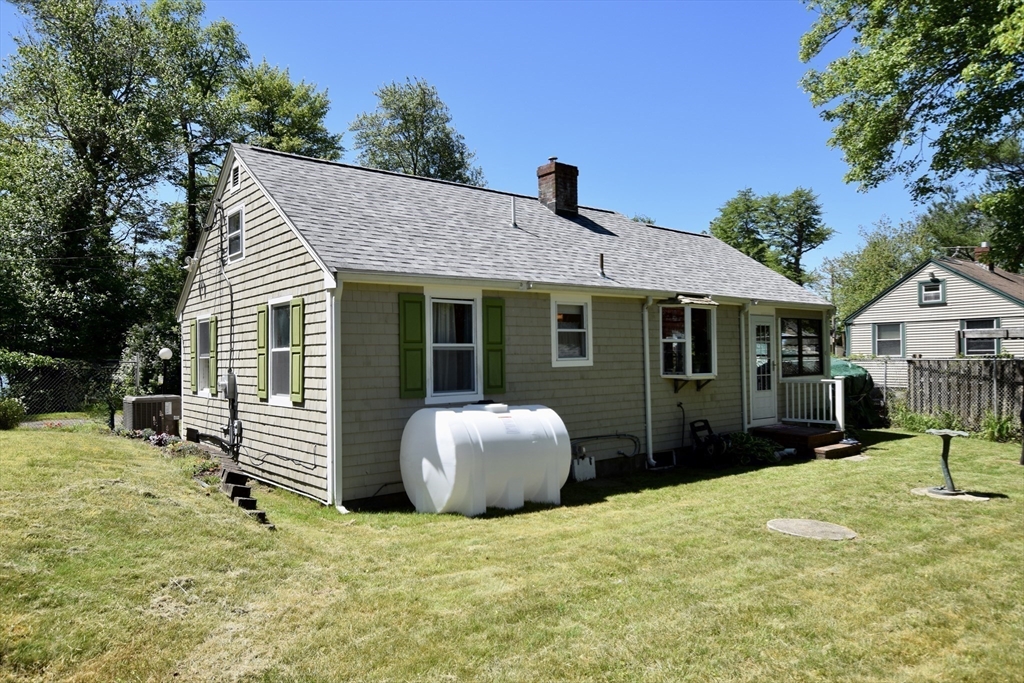 2 Shore Ave, Lakeville, MA Photo #22