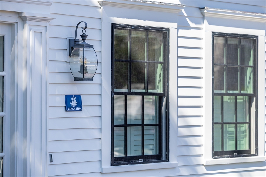 Provincetown, Massachusetts 02657, United States, 4 Bedrooms Bedrooms, ,5 BathroomsBathrooms,Residential,Active,223505