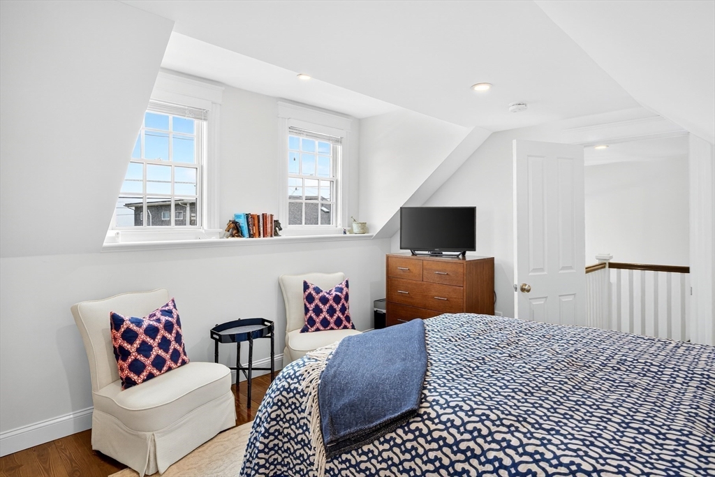 Provincetown, Massachusetts 02657, United States, 4 Bedrooms Bedrooms, ,5 BathroomsBathrooms,Residential,Active,223505