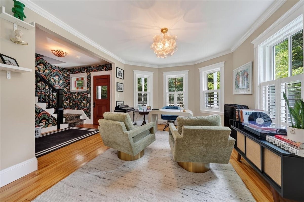 81 Hobart St, Hingham, MA Photo #15