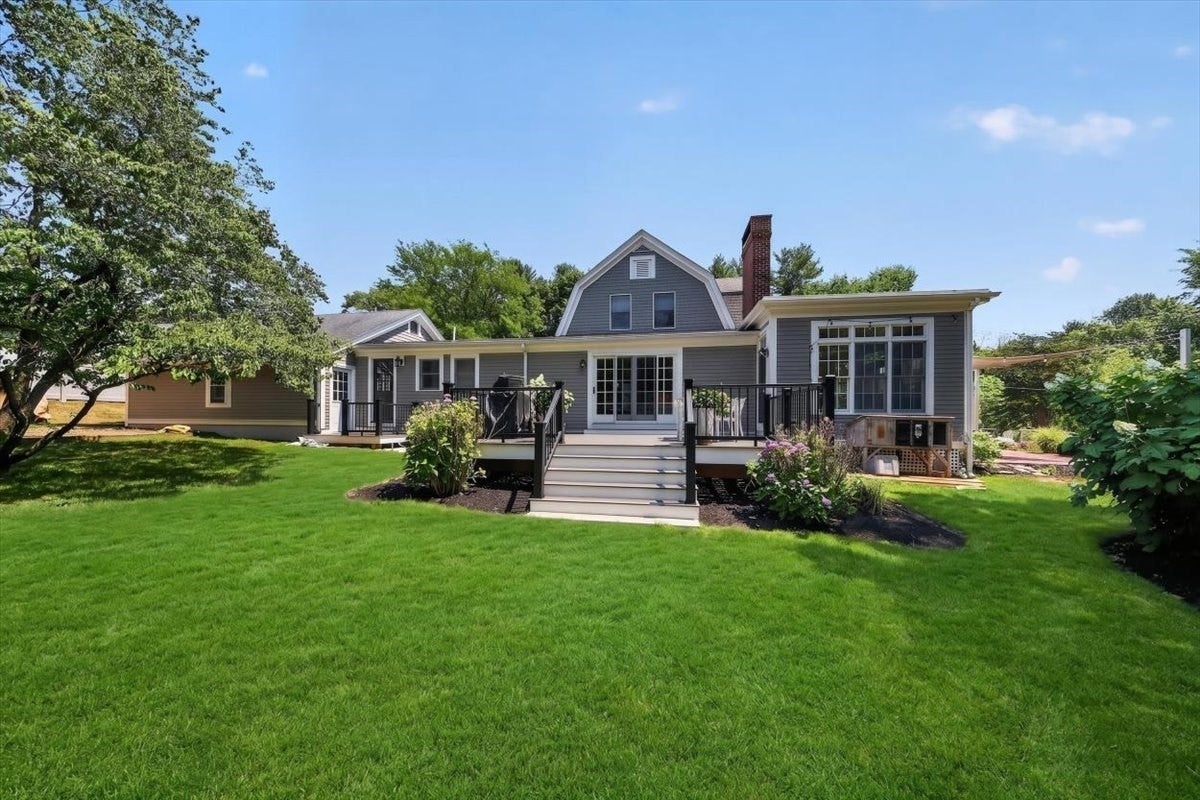 81 Hobart St, Hingham, MA Photo #25