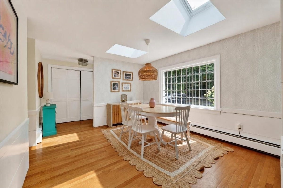 81 Hobart St, Hingham, MA Photo #3