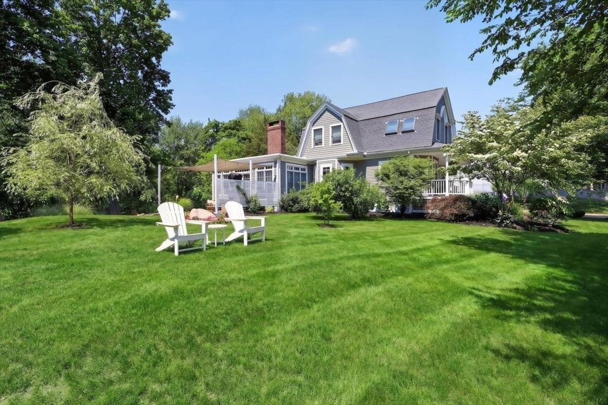 81 Hobart St, Hingham, MA Photo #26