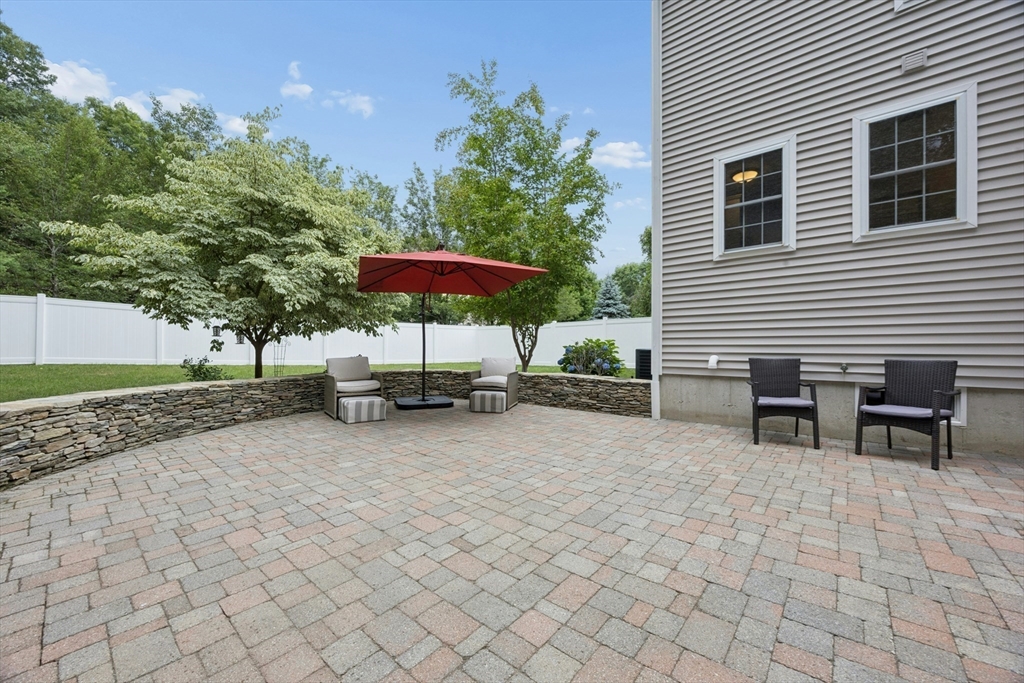 33 Dairy Drive, Upton, MA Photo #32