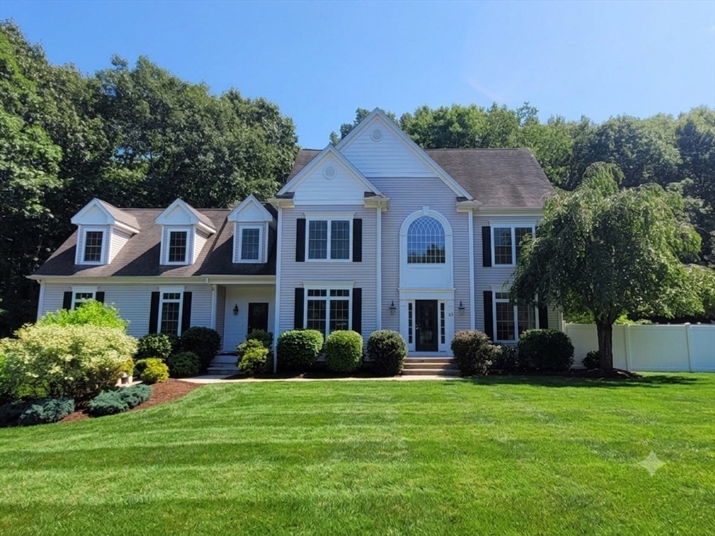 33 Dairy Drive, Upton, MA Photo #1