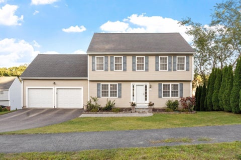 Photo of 4 Fatima Lane, Worcester, MA 01606 (MLS # 73576368)
