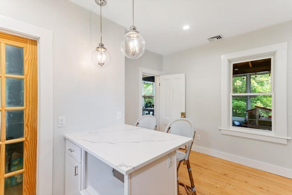 29-31 Bancroft Ave