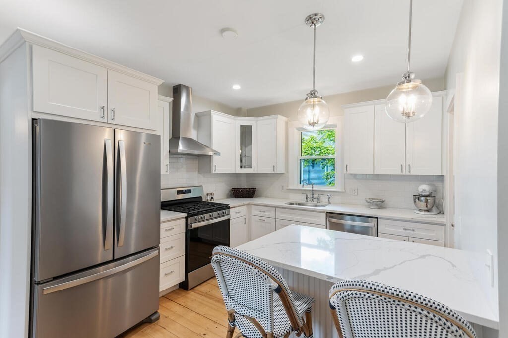 29-31 Bancroft Ave