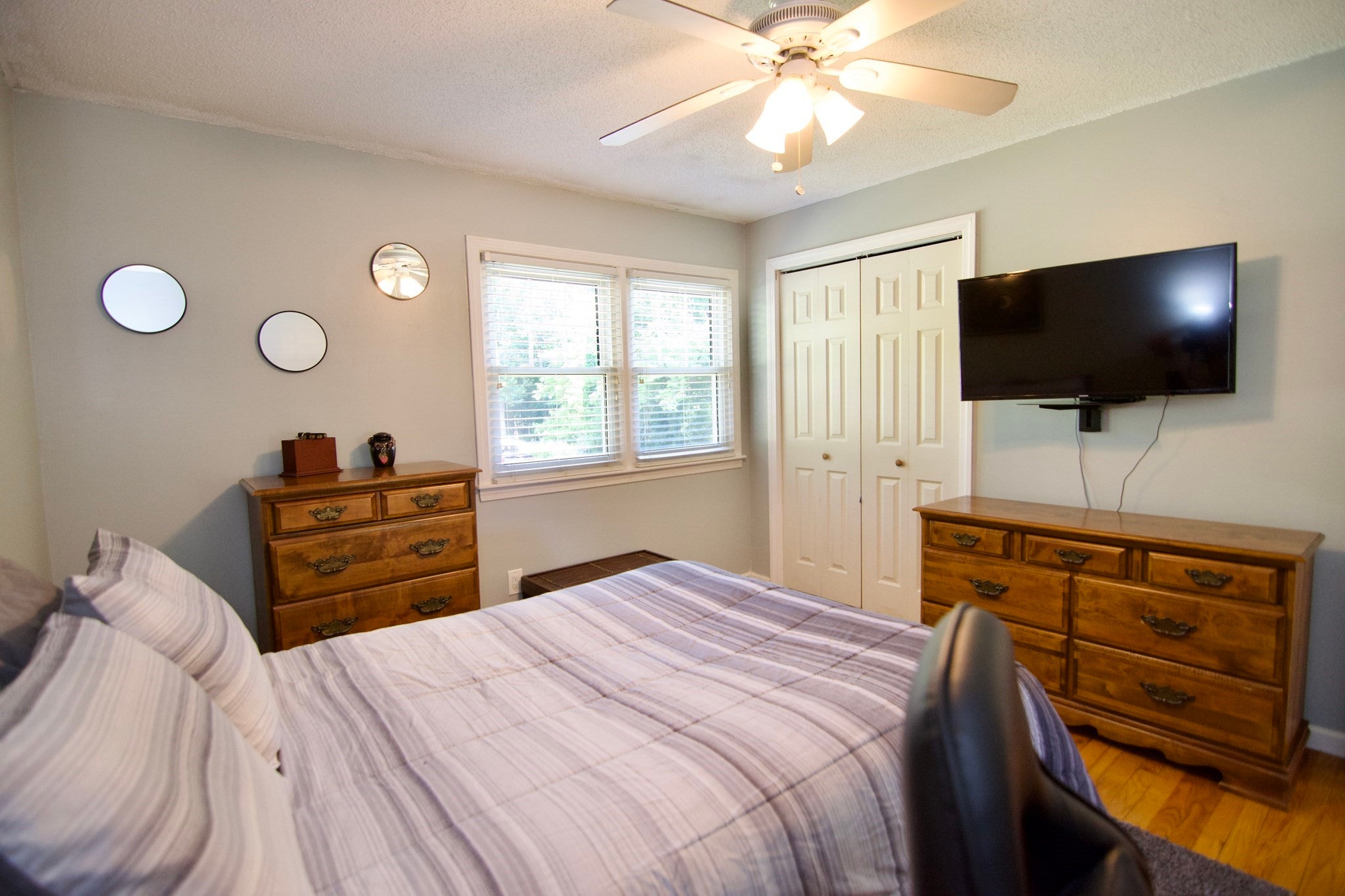 116 Warwick Dr, Ludlow, MA Photo #40