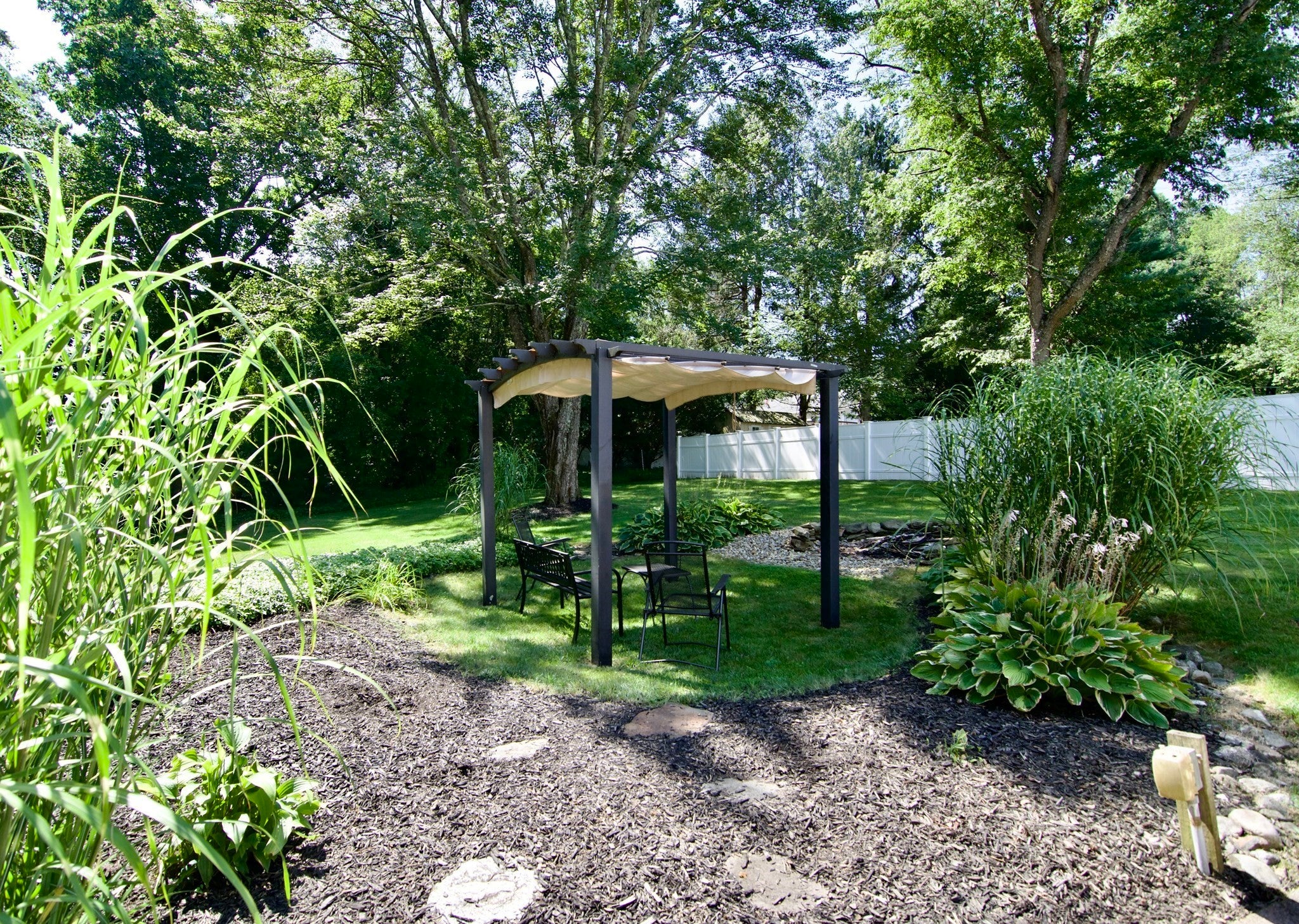 116 Warwick Dr, Ludlow, MA Photo #6