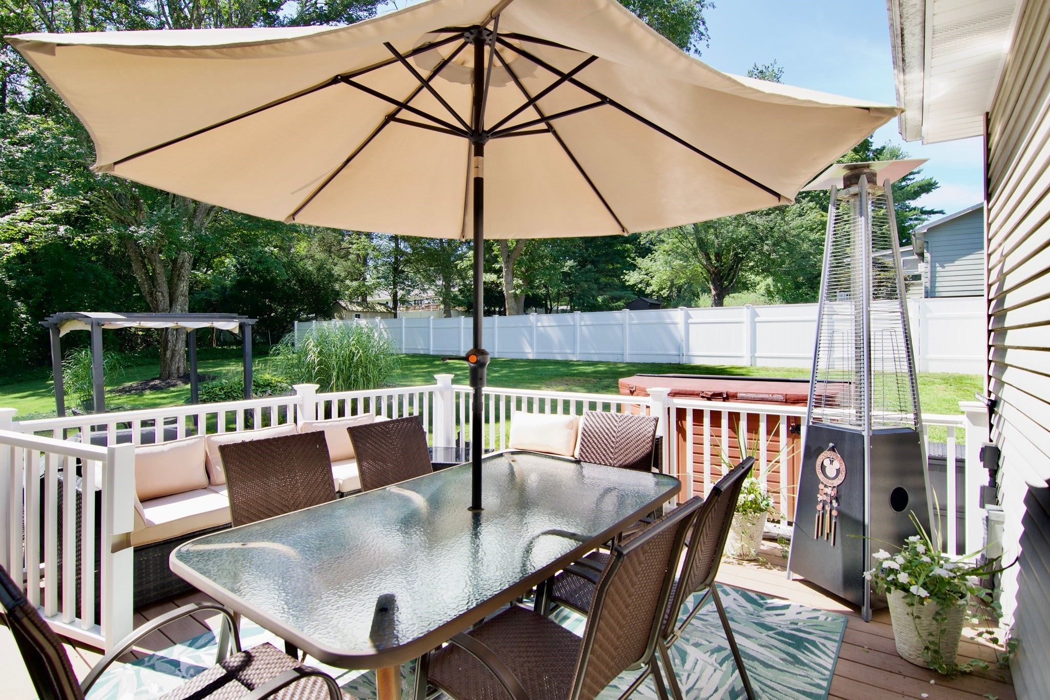 116 Warwick Dr, Ludlow, MA Photo #7