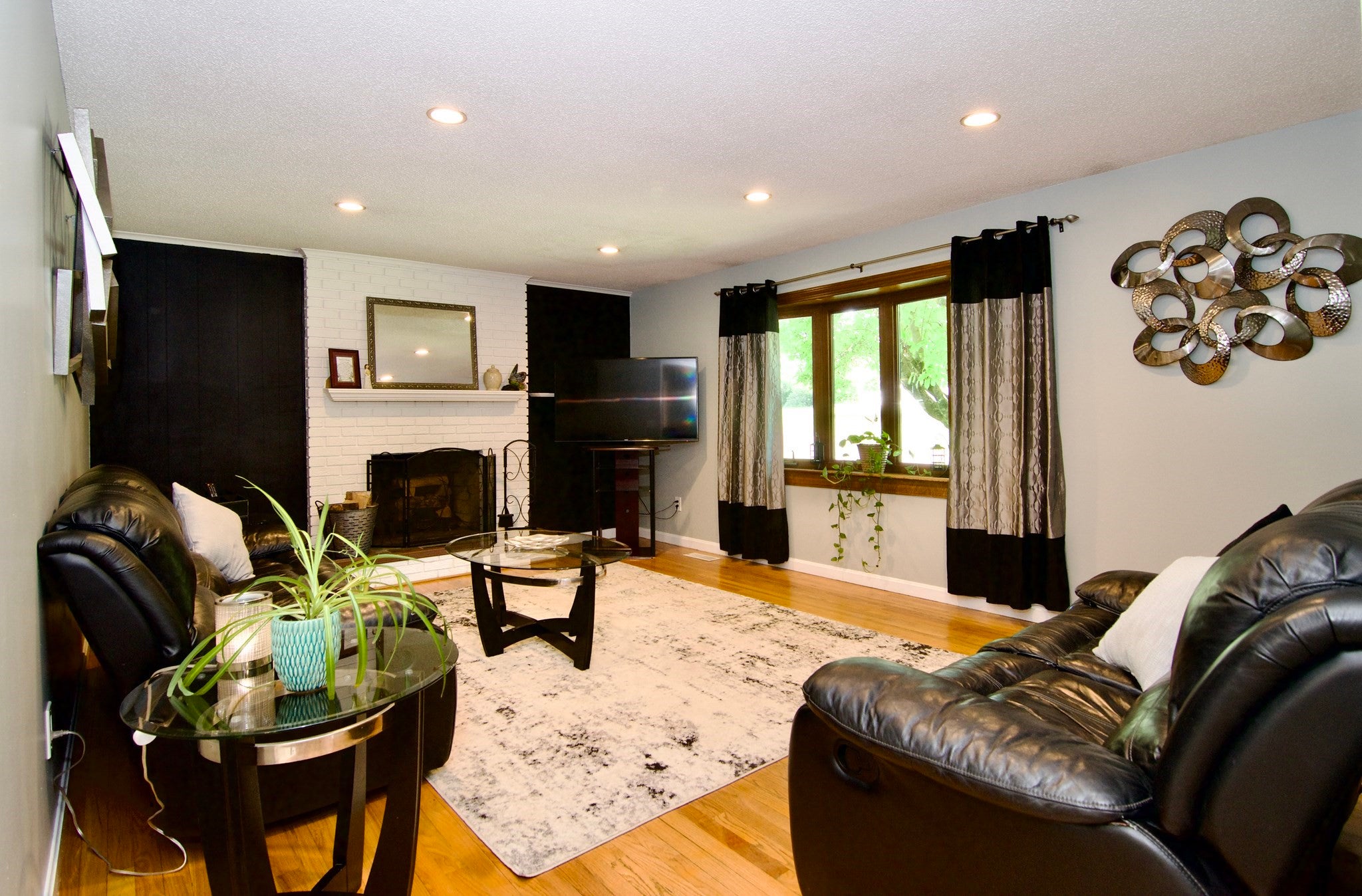 116 Warwick Dr, Ludlow, MA Photo #8
