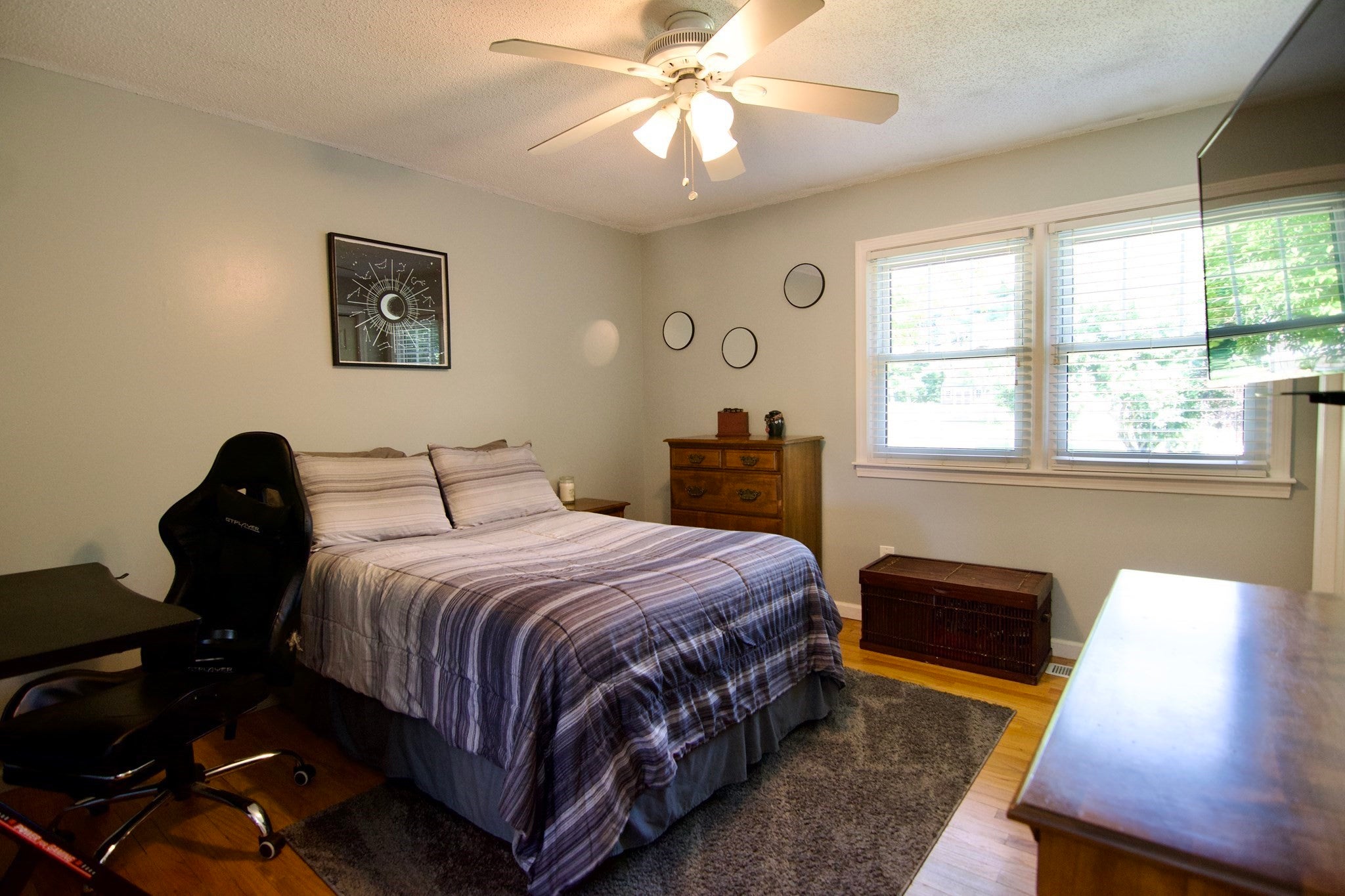116 Warwick Dr, Ludlow, MA Photo #39