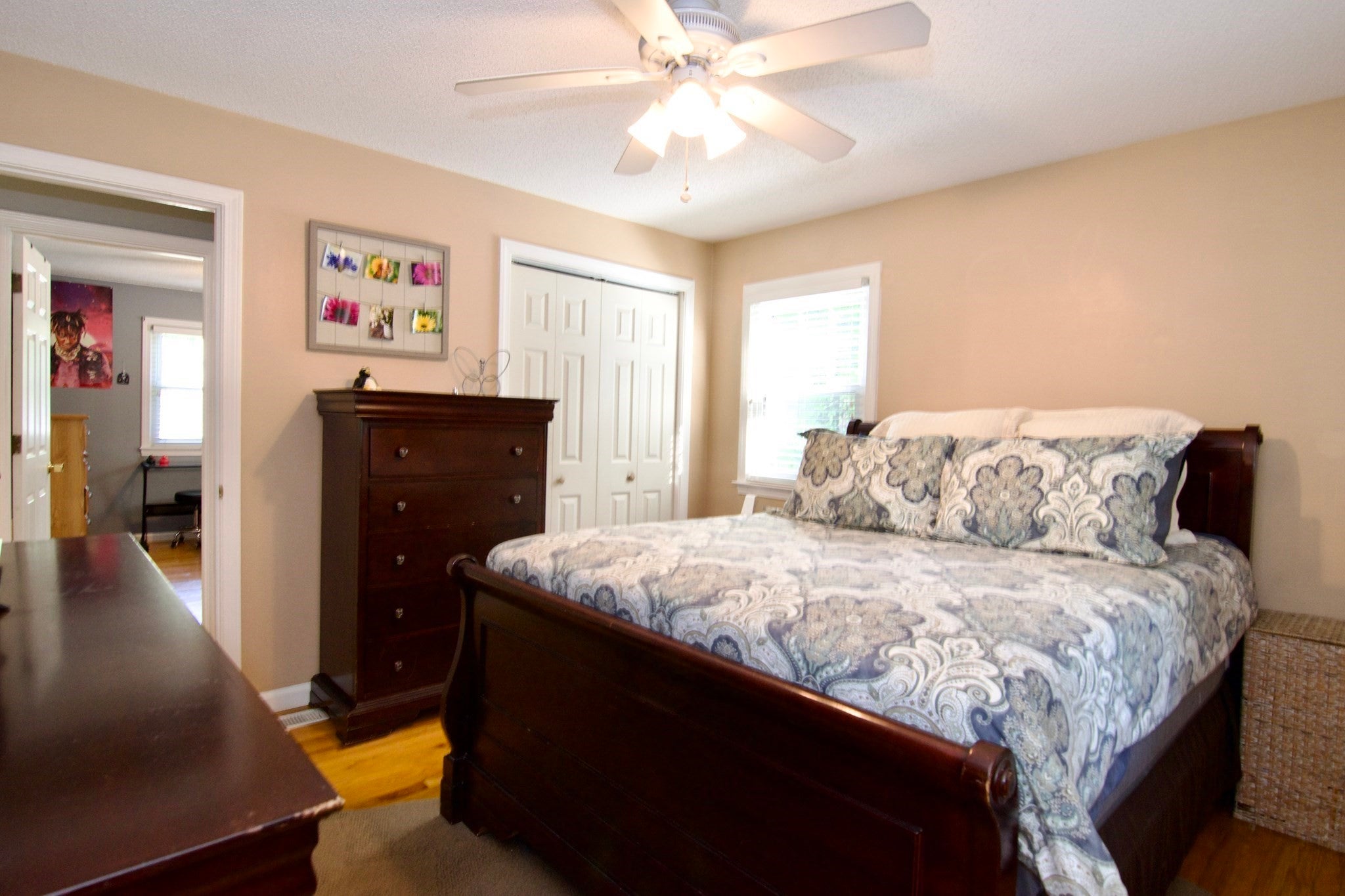 116 Warwick Dr, Ludlow, MA Photo #32