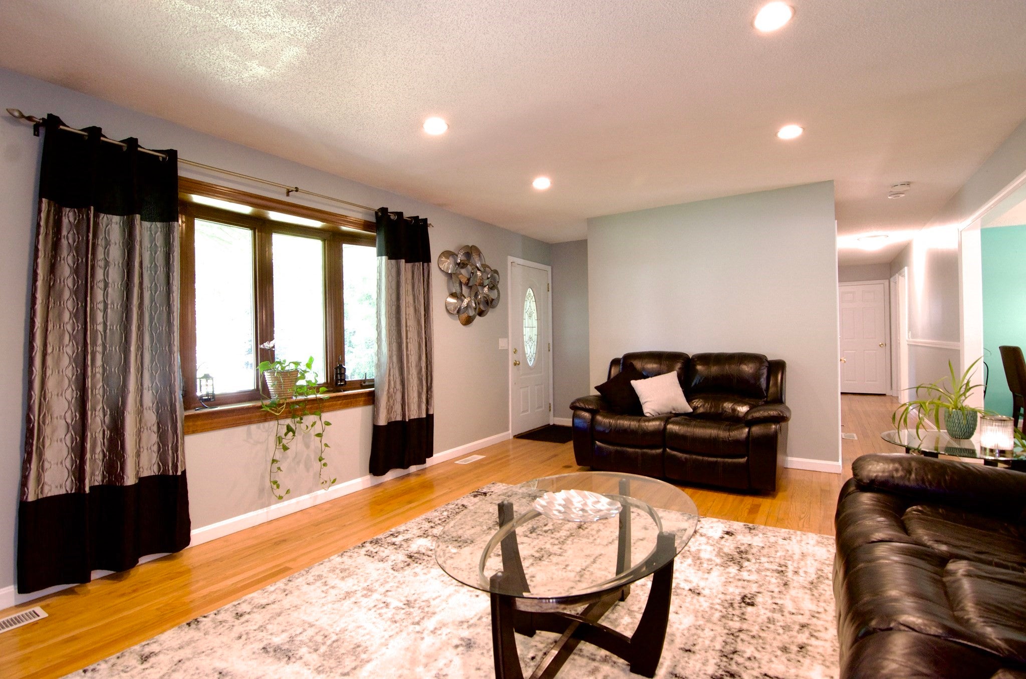 116 Warwick Dr, Ludlow, MA Photo #9