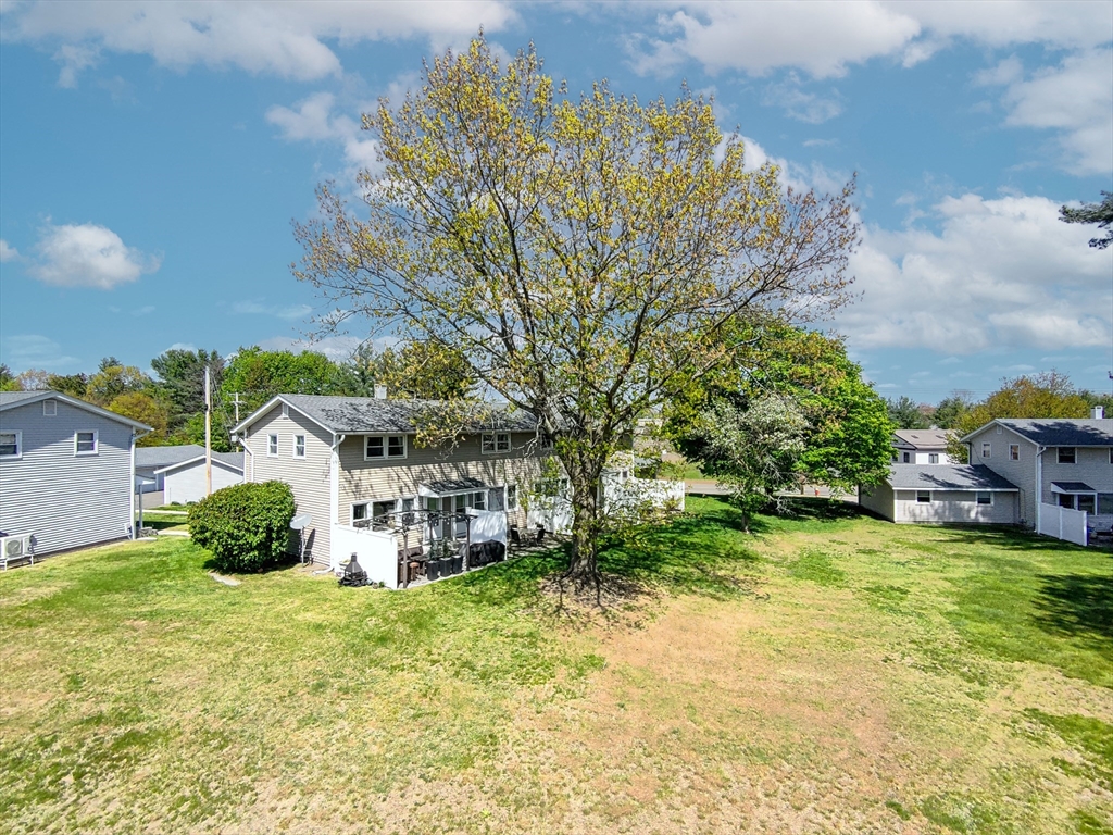 68 Honeysuckle Dr 68
