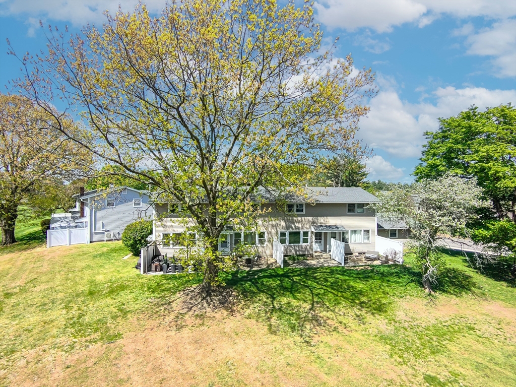 68 Honeysuckle Dr 68