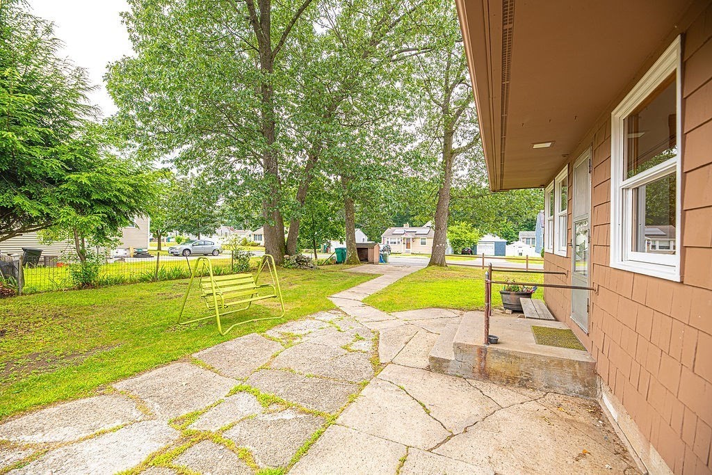 29 Crystal St