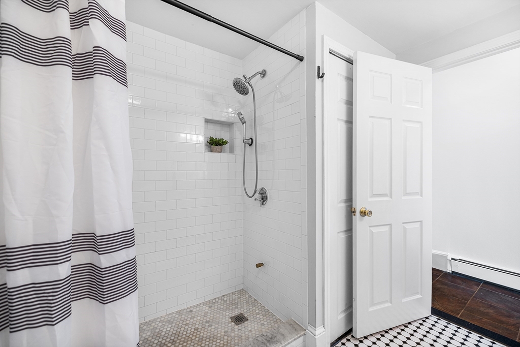 23 Chestnut Street 2L