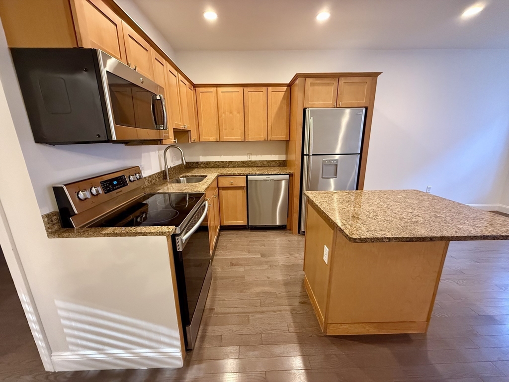 58 E Springfield St 1