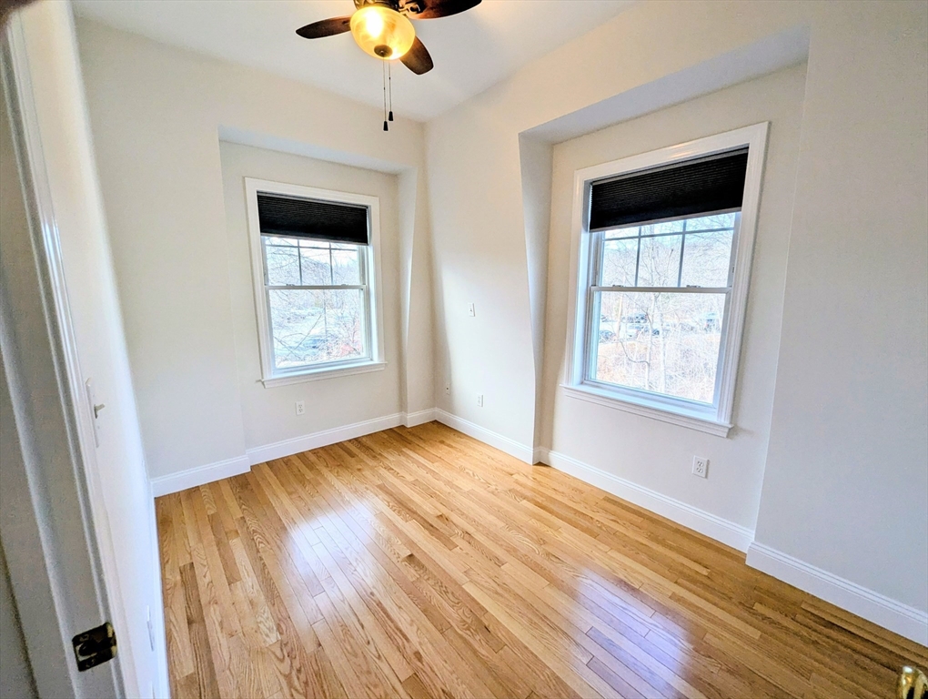 19 Railroad Street D2