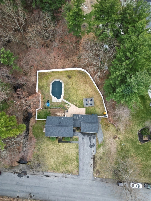 126 Kenwood Rd