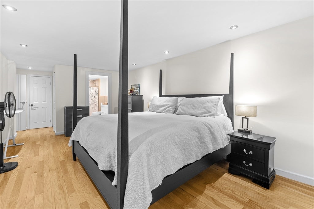 30 Revere Beach Pkwy #109, Medford, MA, 30 Revere Beach Pkwy #109, Medford, MA Photo #7