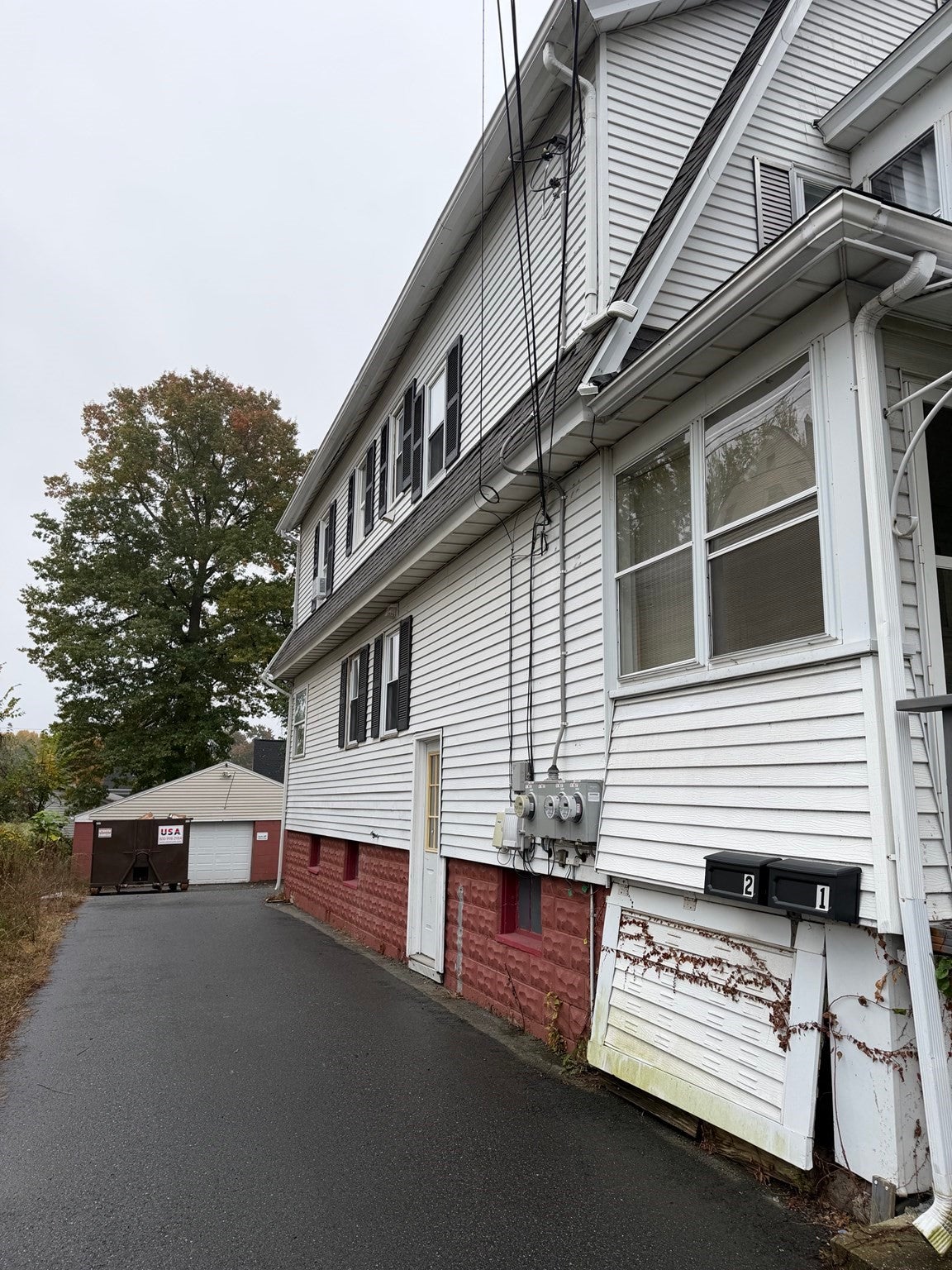 80 Hilton St