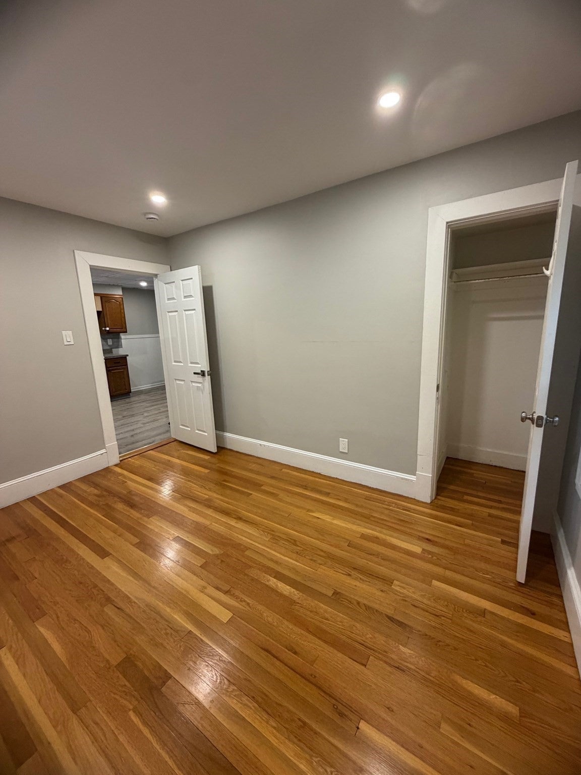 80 Hilton St, Chicopee, MA Photo #12