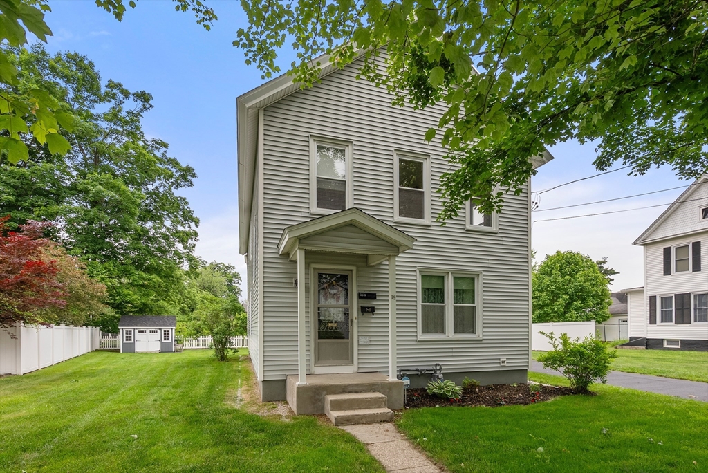 19 Hatfield St