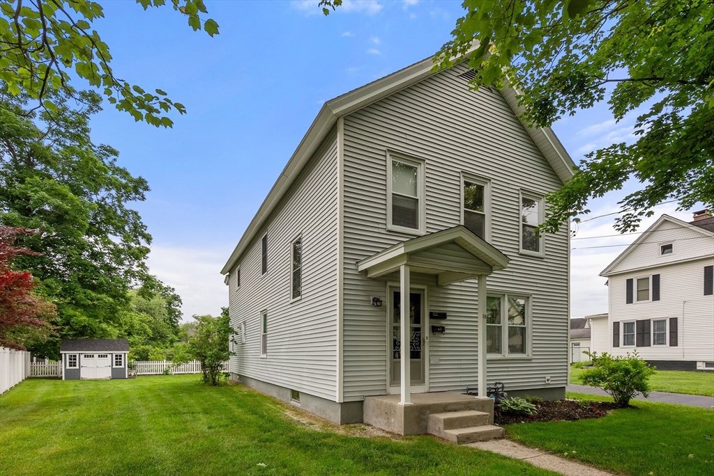 19 Hatfield St