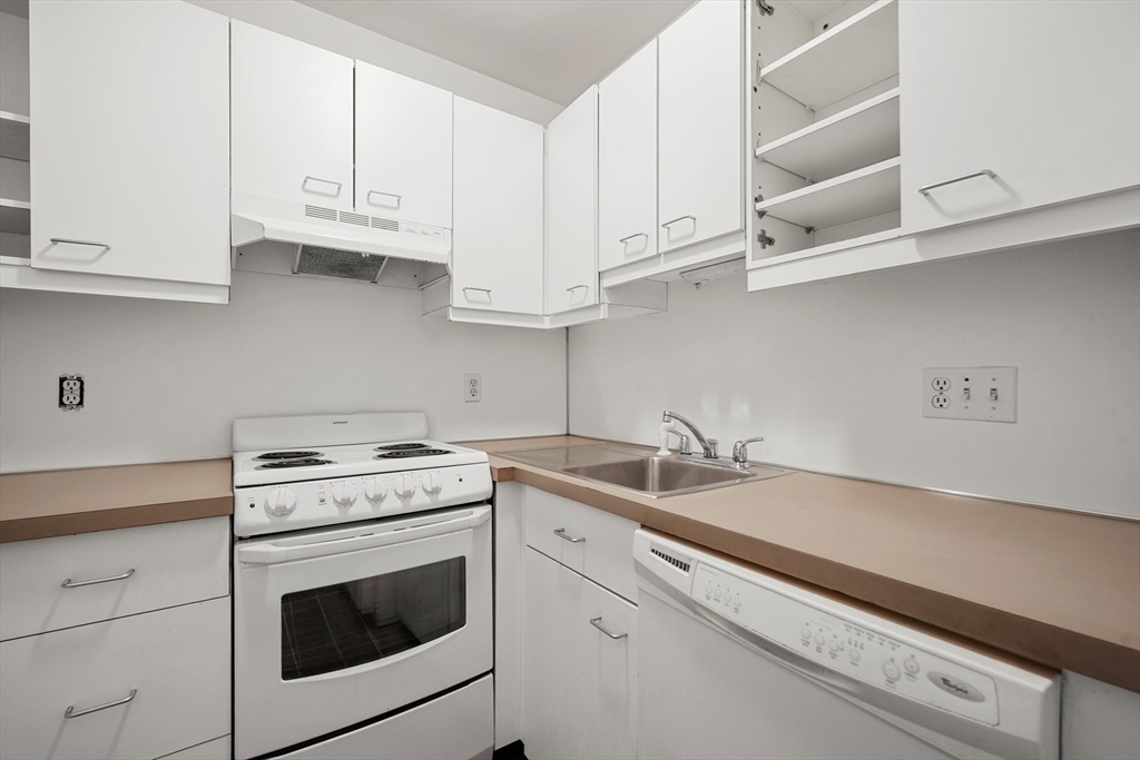173 Beacon St 3